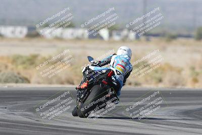 media/Oct-30-2025-Racers Edge (Thu) [[dabbdaf680]]/3-B Group/Session 1 (Turn 5)/